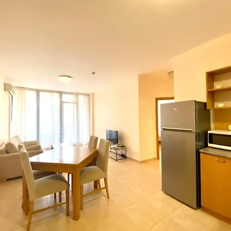 Family Apartment In Trakia Complex Daire Sunny Beach