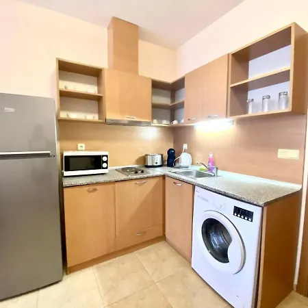 Family Apartment In Trakia Complex Daire *